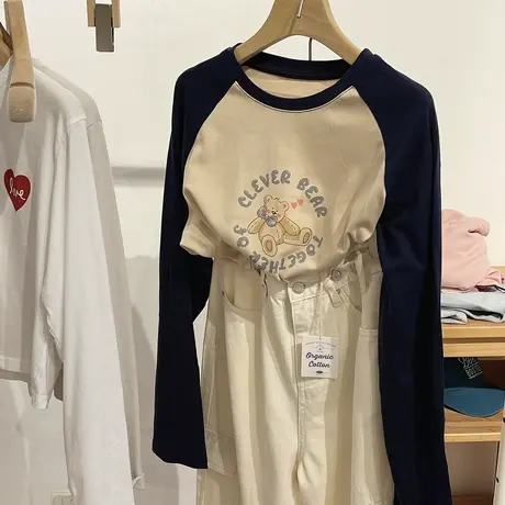 春秋季小熊印花宽松显瘦撞色插肩袖休闲打底衫女中长款长袖T恤女商品大图