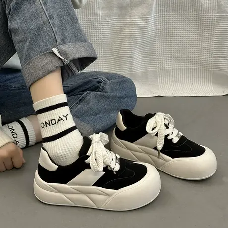 帆布鞋女2024年新款爆款春季网红超火运动板鞋厚底百搭小众德训鞋图片