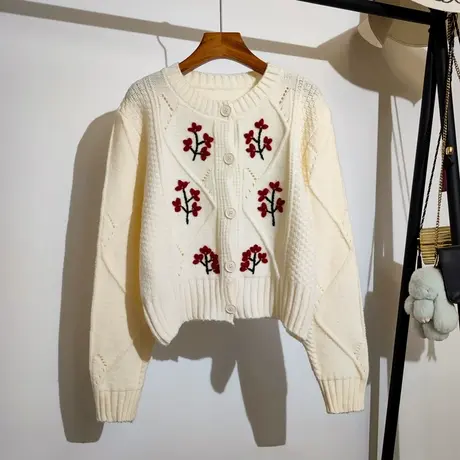 刺绣花朵针织开衫毛衣外套女秋冬法式复古宽松温柔风短款别致上衣图片