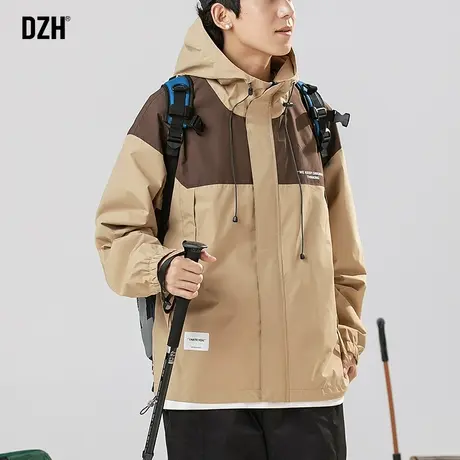 男士软壳冲锋衣男款工装外套潮牌男秋装2024新款上衣登山服防风衣图片