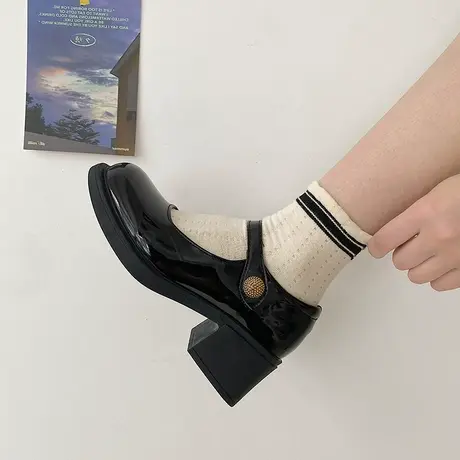 玛丽珍鞋粗跟单鞋女2023春季新款时尚一字扣高跟鞋百搭浅口仙女鞋图片