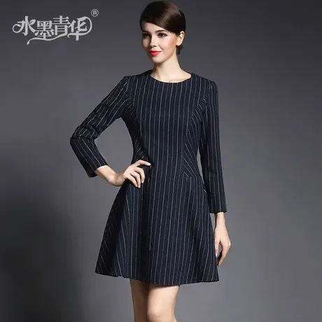 【1件7.9折】冬装新款时尚条纹A摆裙修身显瘦毛呢长袖连衣裙商品大图