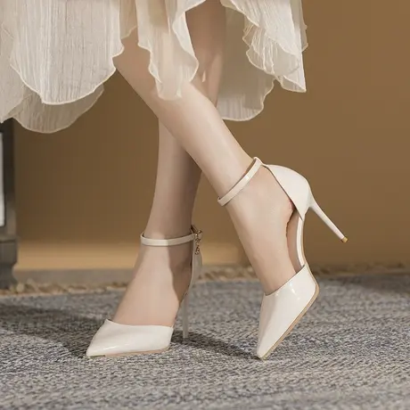 2024年春夏季新款一字扣带高跟鞋女细跟性感尖头中空职业上班单鞋商品大图