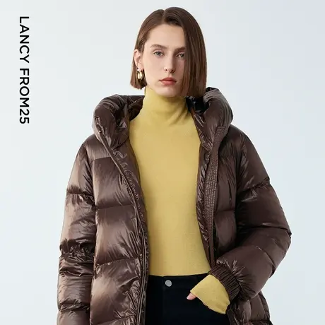 简约柔软舒适保暖白鹅绒女式外套羽绒服图片