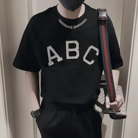 潮牌短袖T恤男夏季ins网红痞帅小众金属设计感半截袖印花字母体恤图片