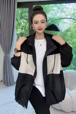 2023新款春秋季百搭休闲外套女宽松韩版冲锋衣字母运动棒球服上衣图片