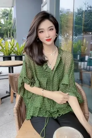 欧货夏季防晒衬衫女显瘦设计感小众洋气中袖雪纺别致上衣薄款外套商品大图