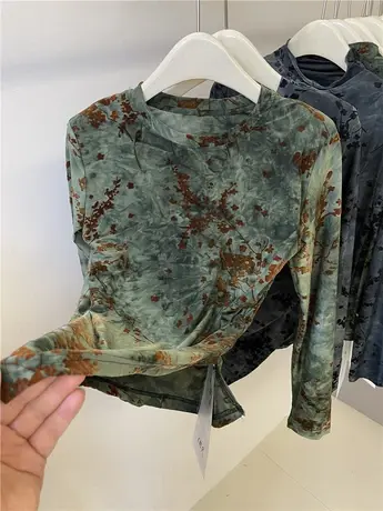 气质晕染丝绒碎花长袖T恤女2023秋新款开叉褶皱修身打底衫上衣ins商品大图