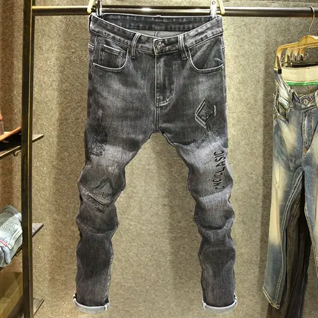 2024年春季新款牛仔裤男款弹力修身小脚裤黑灰色潮牌刺绣烫印长裤商品大图