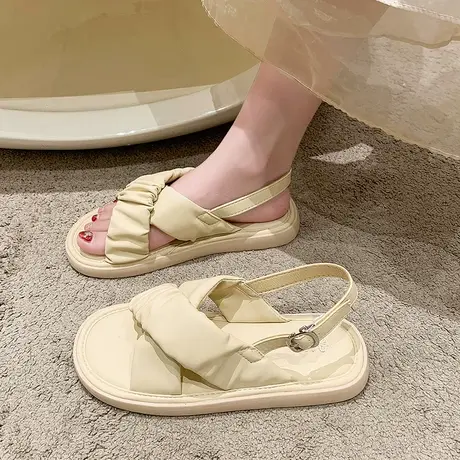 凉鞋女夏季2023年新款韩版网红超火平底软底踩屎感百搭露趾米白色图片