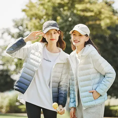 唐狮女连帽短款渐变羽绒服冬装新轻薄拉链鸭绒时尚抗风防寒外套图片