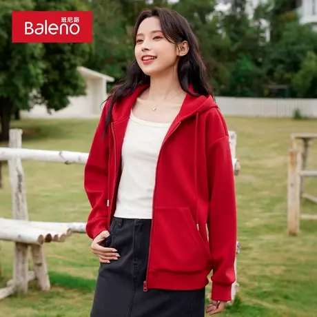 班尼路本命年大红色女纯色外套2025春季新款显瘦百搭连帽开衫卫衣图片