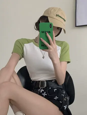 美式复古T恤女夏季2023新款正肩圆领打底衫修身撞色插肩短袖上衣图片