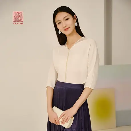 EP雅莹高端系列 桑蚕丝棉混纺丝棉V领七分袖针织衫 新款9509A图片