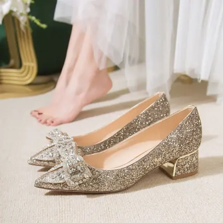 永希气质婚鞋女2023年新款主婚纱新娘鞋亮片香槟色尖头粗跟高跟鞋商品大图