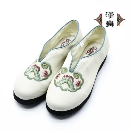 【蝶恋荷】中国风千层底布鞋民族风绣花鞋平底AB面刺绣女单鞋图片
