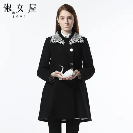 淑女屋旗舰店官网正品冬季新款黑白贵族镂空领修身中长款毛呢外套图片