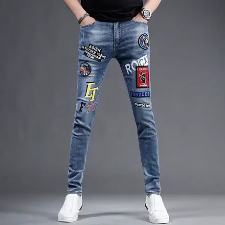 潮牌刺绣牛仔裤男2023春季新款修身小脚时尚百搭潮流烫印弹力裤子商品大图