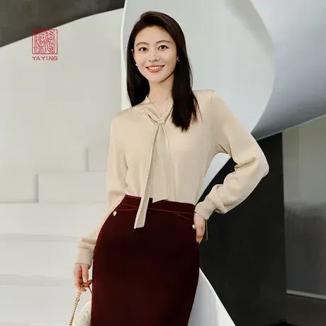 EP雅莹高端系列 美利奴羊毛飘带v领针织打底衫 2023秋冬新款9518A图片