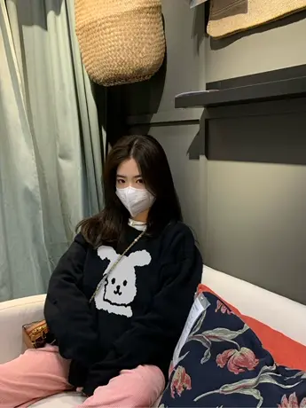 兔子印花无帽卫衣女大码秋冬加绒加厚港风chic圆领宽松上衣外套潮图片