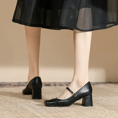 复古玛丽珍小皮鞋女2024年秋冬新款粗跟方头一字带小香风高跟鞋子图片