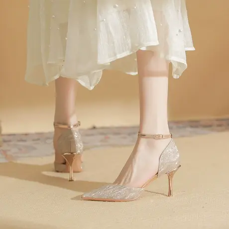 包头凉鞋2024年夏季新款一字带闪闪发光高跟鞋尖头细跟名媛宴会鞋商品大图