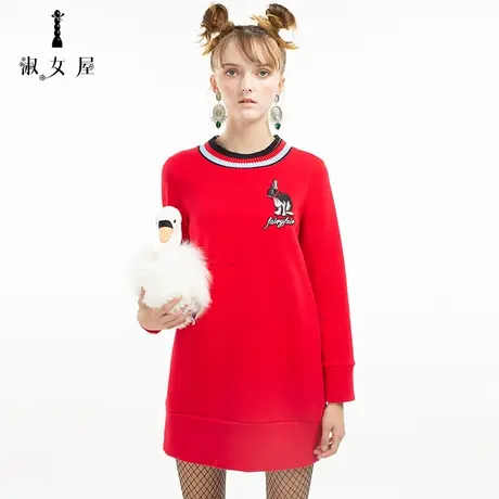 淑女屋官方旗舰店冬季新款合体柔软慵懒圆领长袖中长款红色针织衫图片