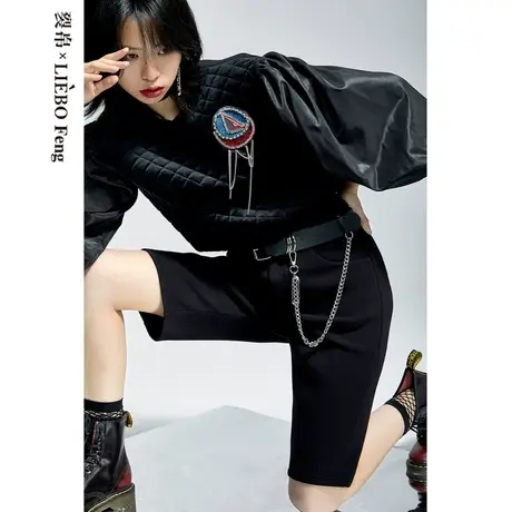 裂帛LIEBOFeng原创设计2023年高街时髦流苏华夫格灯笼袖黑色卫衣图片