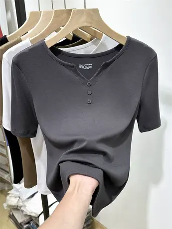 欧货螺纹纽扣小V领中袖t恤女2023春夏新款内搭五分袖打底小衫上衣图片