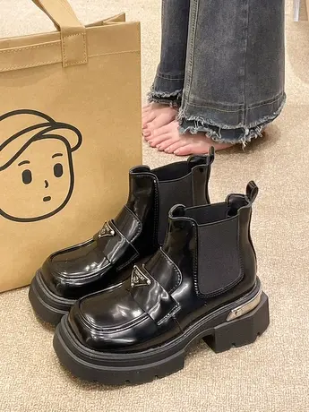 甜酷烟筒马丁靴女款秋季2023新款英伦风爆款烟管短靴厚底切尔西靴图片