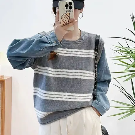 今年流行漂亮毛衣外穿拼接牛仔袖条纹圆领假两件针织衫慵懒风外穿图片