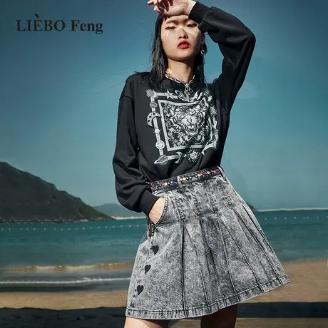 裂帛LIEBOFeng设计师品牌2023年国潮设计师黑色虎虎生威刺绣卫衣图片