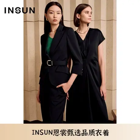INSUN恩裳夏季褶皱立体光泽感三醋酸小黑裙图片