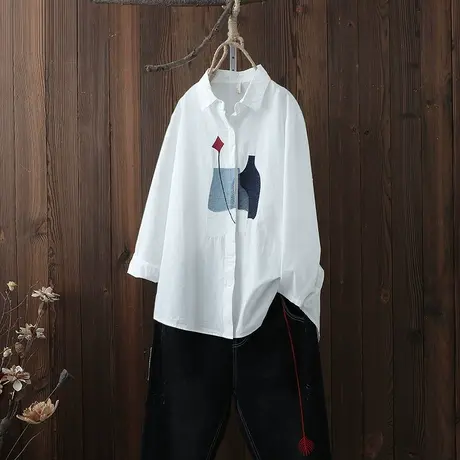 春秋新品文艺范刺绣宽松休闲翻领长袖白色衬衫女上衣隐形扣子衬衣商品大图