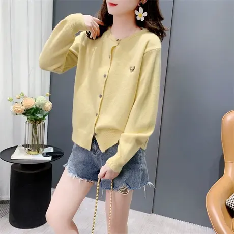 时尚卡通小熊刺绣圆领针织开衫女春季2024年新款软糯学生毛衣外套图片