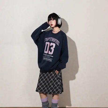 YEP美式复古印花圆领卫衣女春秋2025新款插肩袖潮牌宽松无帽上衣商品大图