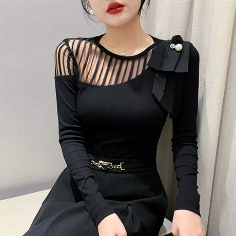 黑色圆领T恤女长袖性感网纱镂空不规则上衣洋气修身秋冬款打底衫商品大图