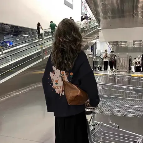 oversize圆领美式复古卫衣女2024新款爆款春秋薄款宽松慵懒风上衣图片