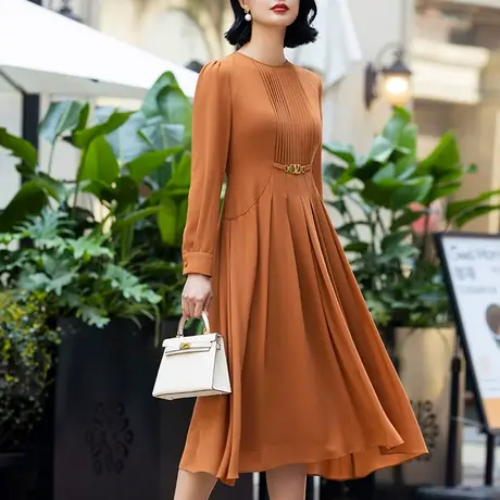 时尚拼接连衣裙女夏款2023年夏新款气质洋气修身显瘦压褶雪纺裙子图片