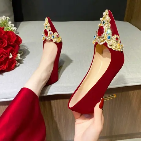 婚鞋女2023新款珍珠水钻单鞋细跟夏季婚纱秀禾结婚新娘红色高跟鞋商品大图