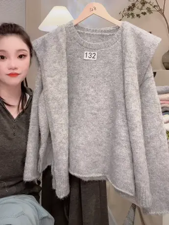 披肩别致高级感灰色毛衣女2023秋装新款两件套韩版宽松百搭针织衫图片