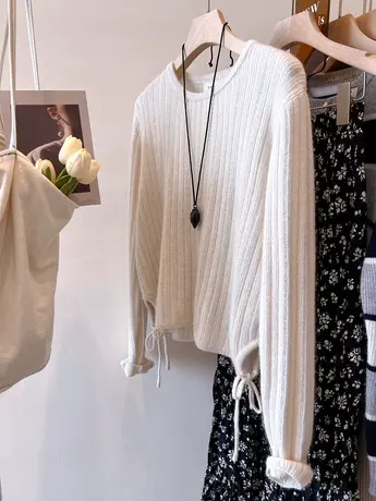 韩国小众 竖纹理软糯密熊绒两侧抽绳系带圆领套头针织衫 毛衣女商品大图