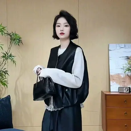欧货2025秋季新款时尚百搭圆领无袖皮马甲外套女宽松显瘦坎肩背心商品大图