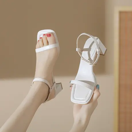 一字带方头凉鞋女2023年夏季新款后空侧空露趾气质粗跟凉鞋高跟鞋图片