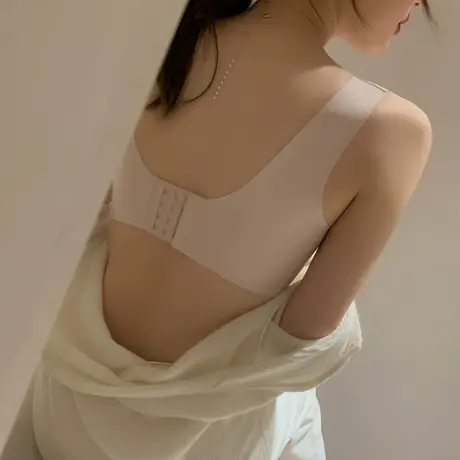 日本无痕内衣女无钢圈美背聚拢小胸bra薄款防下垂光面背心式文胸图片
