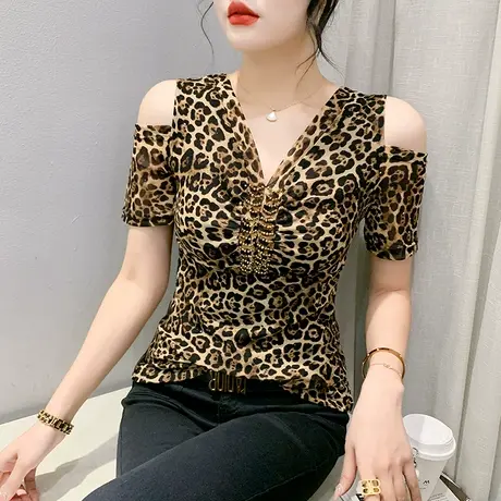 性感网纱豹纹T恤女短袖欧货露肩V领上衣修身气质夏装小衫钉珠体恤图片