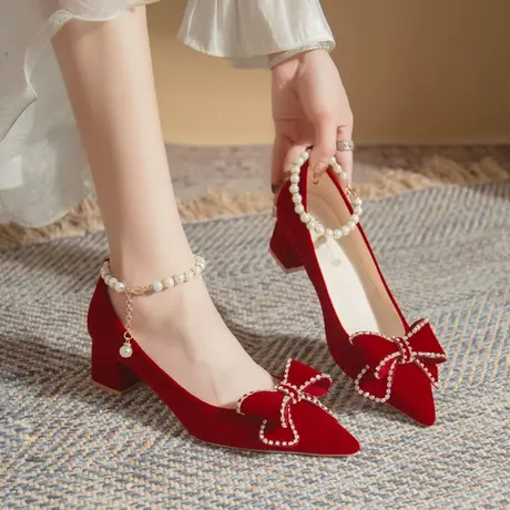 结婚鞋女高跟秀禾服婚纱两穿2023年新款小众红色新娘鞋孕妇不累脚图片