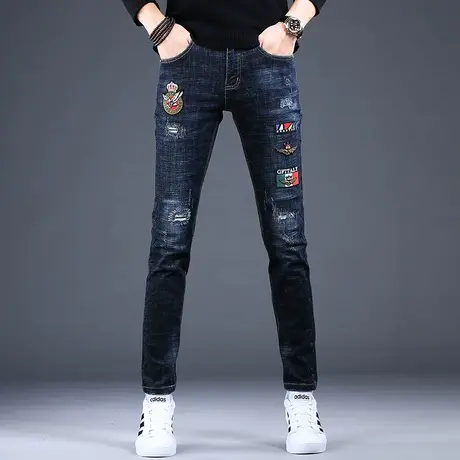 男士刺绣花破洞牛仔裤男款秋款季高端潮牌修身小脚休闲裤子欧洲站图片