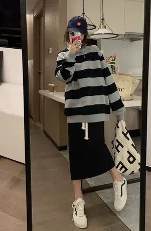 春秋款条纹卫衣女设计感小众oversize落肩宽松慵懒风chic上衣秋冬商品大图