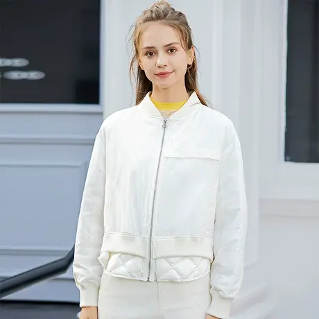 坦博尔羽绒服2021年新款女短款轻薄时尚保暖棒球服小个子外套潮图片